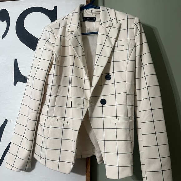 bagatelle Jackets & Blazers - Bagatelle Cream Checkered Blazer